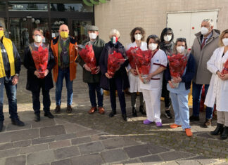 Coldiretti dona ai reparti covid del San Donato le stelle di natale delle aziende florovivaistiche