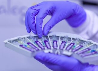 Coronavirus: in Toscana 452 nuovi casi, con un’età media di 47 anni; 34 i decessi