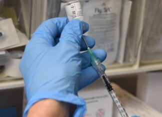 Sanita’ Nursing Up, De Palma: «Piano Vaccini, un aereo fatto di cartone, che proprio non riesce a decollare»