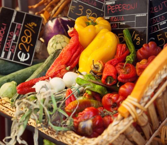 Centri commerciali in paesi più accoglienti, trovate risorse per finanziare tutti i progetti