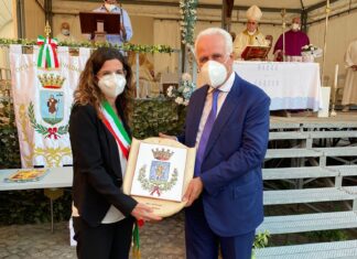 Nella Galleria dei Comuni collocato anche lo stemma di San Giovanni Valdarno