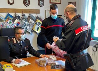 Corriere della droga sorpreso dai Carabinieri con 4 kg di hashish, arrestato per detenzione di stupefacenti ai fini di spaccio