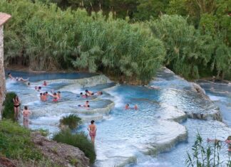 Ristori Covid per centri storici e comuni termali o in zona rossa: domande fino al 25 febbraio