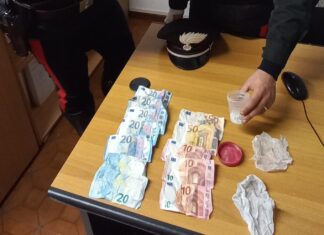 Montevarchi, cerca di evitare i carabinieri: viene arrestato per detenzione di stupefacenti ai fini di spaccio