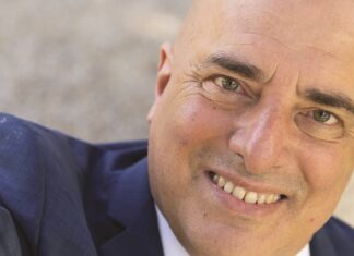 Sen. Gianni Berrino: “perchè ai rave party non c’è il pos?”