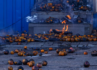 Razzi sulla città di Donetsk