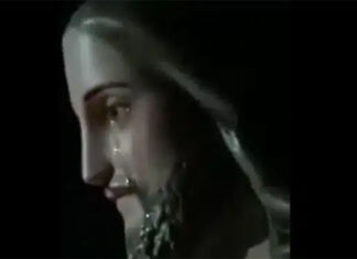 Statua di Cristo piange a Stupinigi: per i fedeli è miracolo