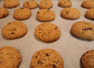 Biscotti sprint mandorle e gocce di cioccolato