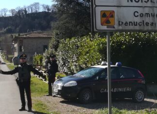 Furto in una tabaccheria di Bucine, scippo nel centro di Montevarchi: individuati i presunti autori