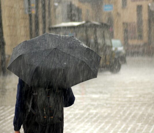 In arrivo piogge e temporali. Allerta meteo dalla sera di venerdì 7 alla mattina di sabato 8