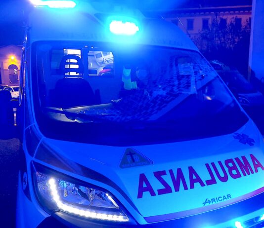 Violento accoltellamento di fronte alla stazione di Arezzo, grave un 28enne