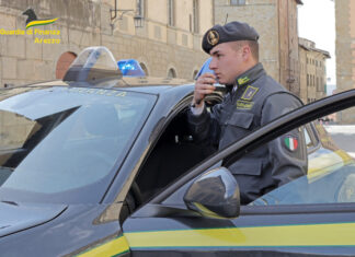 Arrivava fino a Montevarchi una filiera di articoli dannosi per la pelle