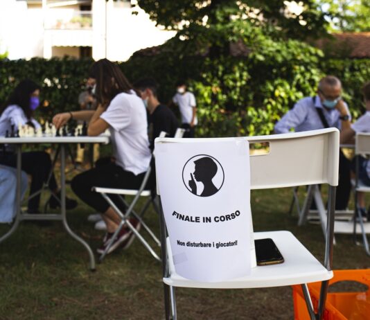 “Giochiamocela a scacchi”: a Montevarchi quattro laboratori per sensibilizzare contro il gioco d’azzardo
