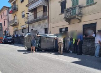 Incidente stradale a Ponticino, anziana si ribalta con l’auto