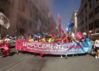 30.000 persone a Roma per la manifestazione contro l’aborto