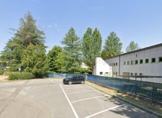 “Un nuovo fabbricato residenziale in via Viani accanto all’asilo il Cucciolo; perché non ci si sposta la scuola materna Acropoli?”