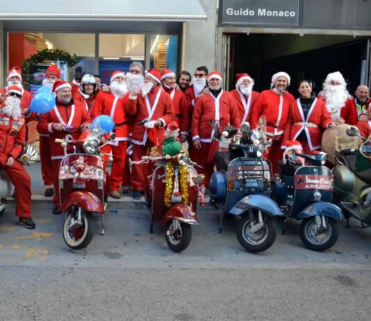 “Babbo Natale in Vespa” fa tappa al Luna Park e alla Città del Natale