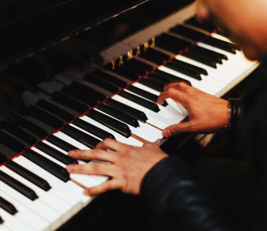 Venerdì 17 gennaio 2025 della pianista Rita Cucè con il Quartetto ArkAttak a Monte San Savino