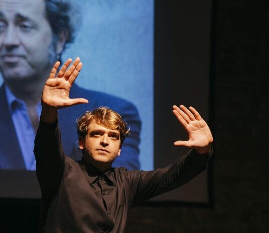 “Paolo sorrentino vieni devo dirti una cosa” al Teatro Dovizi di Bibbiena