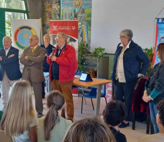 Consegna degli attestati agli alunni del I.C. Petrarca di Montevarchi