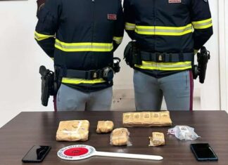 Arrestato corriere della droga con oltre 2 kg e mezzo di cocaina