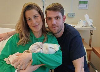 Edoardo nasce nella vasca nativa all’ospedale La Gruccia