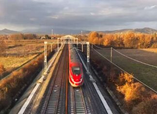 Pendolari Arezzo: “cancellati i collegamenti con le Frecce per Roma”