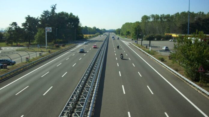 Autostrada_italia-4284959204-1564822138457-e1574838720553.jpeg