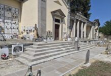 Laterina Pergine: restaurata la scala in pietra del cimitero