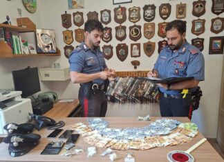 Valdarno: i Carabinieri arrestano due persone per spaccio e furto aggravato