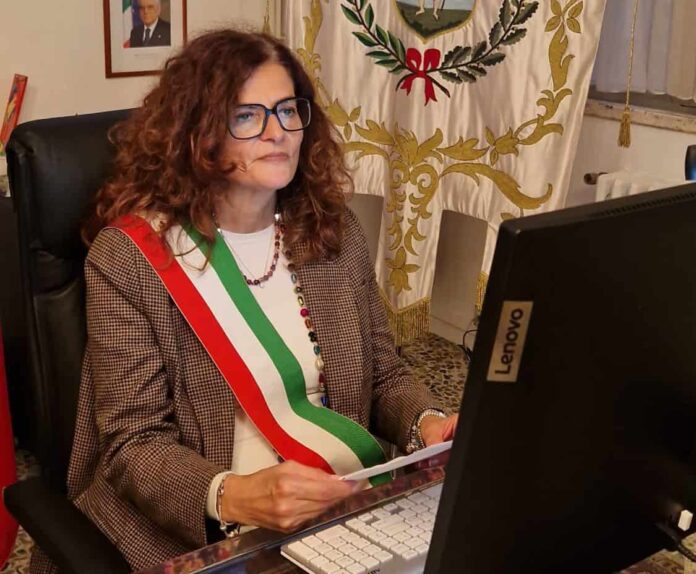 San-Giovanni-Valdarno-gemellaggio-con-Elbeuf-Valentina-Vadi-sindaco.jpeg